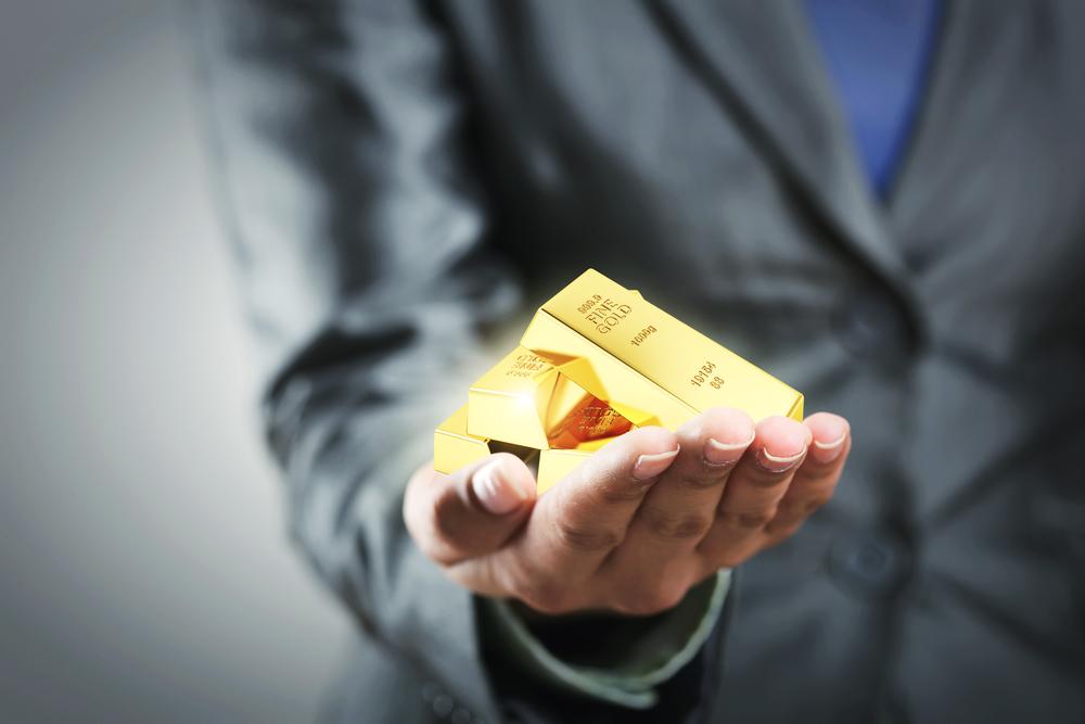 Harga Emas Hari Ini Turun Banyak, Saat yang Tepat Investasi Logam Mulia?